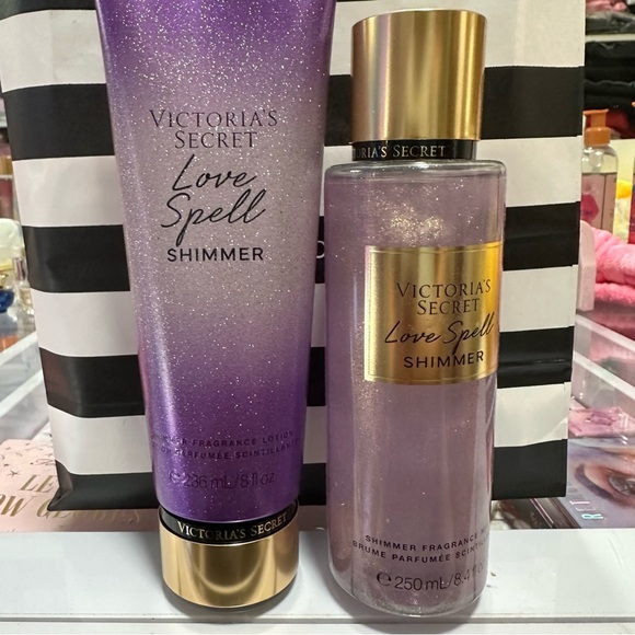 Victoria Secret Love Spell Perfume and Lotion Set - Picture 1 of 1